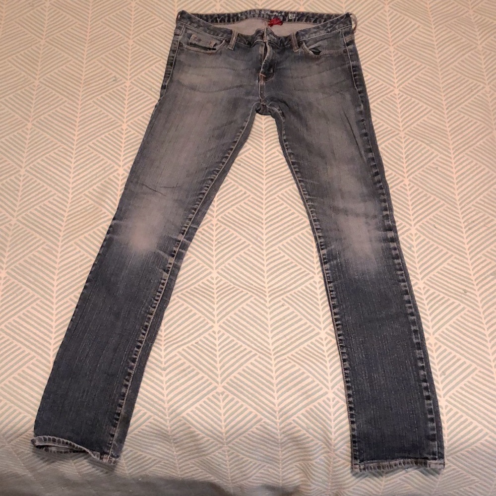 Guess skinny leg jeans